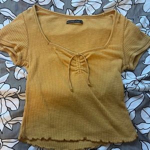 Abercrombie & Fitch top💛size: Medium